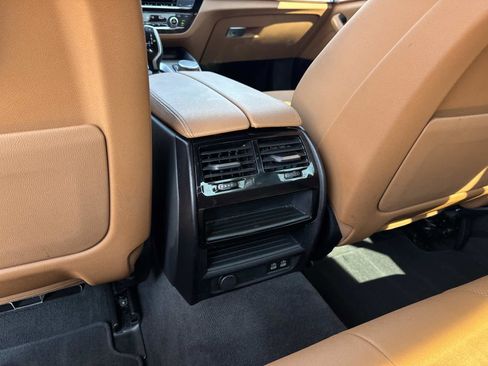 Used 2023 BMW 530i w/ Convenience Package image 17