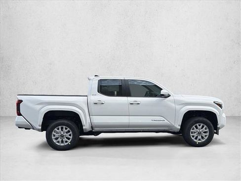 New 2026 Toyota Tacoma SR5 AWD/4WD image 4