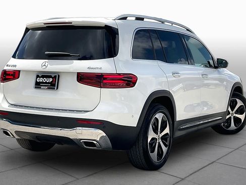 Used 2025 Mercedes-Benz GLB 250 4MATIC image 13