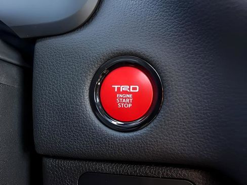 New 2025 Toyota Tundra Limited image 19