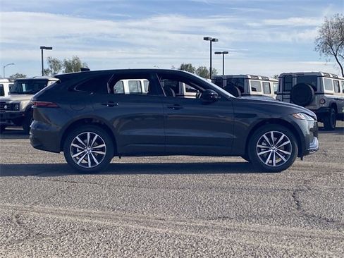 New 2025 Jaguar F-PACE R-Dynamic S image 16