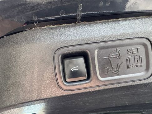 Used 2019 Ford Expedition Max Limited w/ Equipment Group 302A RWD image 23