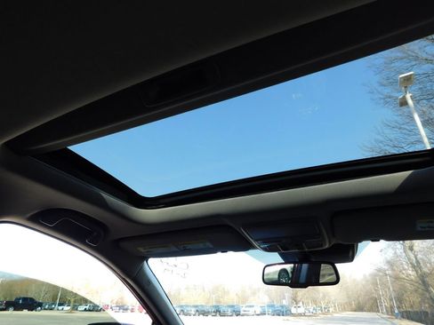 Certified 2022 Honda CR-V EX-L image 6