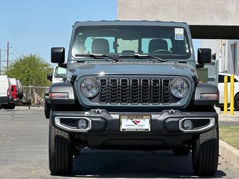 New 2026 Jeep Gladiator Sport AWD/4WD image 8