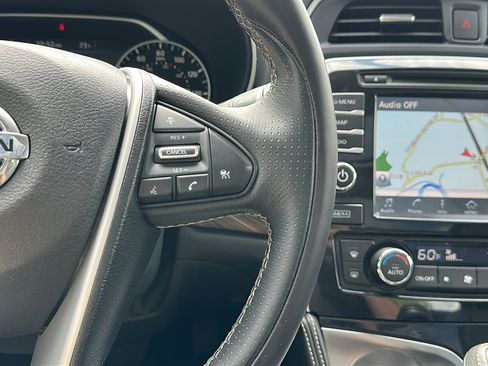 Used 2017 Nissan Maxima Platinum FWD image 18