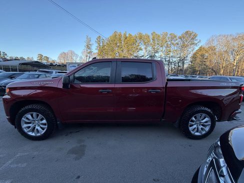 Used 2020 Chevrolet Silverado 1500 Custom w/ Custom Convenience Package image 9