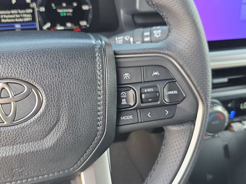 New 2026 Toyota 4Runner TRD Off-Road Premium AWD/4WD image 13