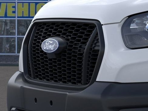 New 2026 Ford Transit 250 148 Medium Roof RWD image 17