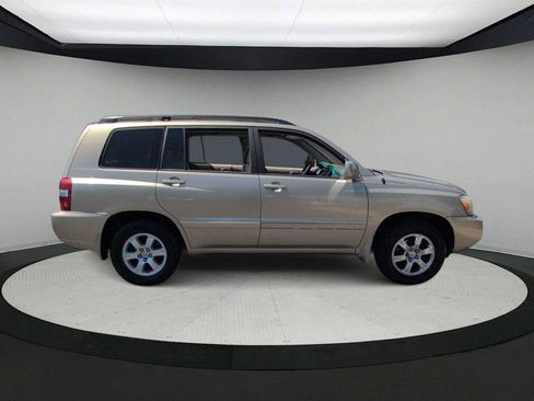 Used 2004 Toyota Highlander 2WD V6 image 9
