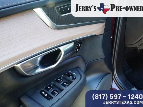 Used 2025 Volvo XC90 B6 Core w/ Protection Package Premier AWD/4WD image 15