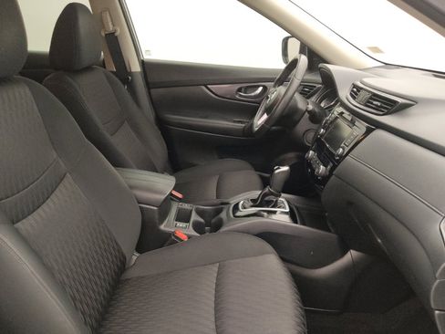 Used 2018 Nissan Rogue SV w/ Premium Package FWD image 21
