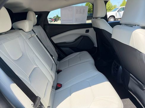 Used 2025 Ford Mustang Mach-E Premium AWD/4WD image 29