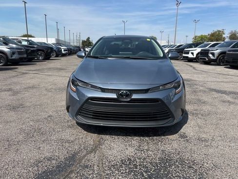 Used 2025 Toyota Corolla LE FWD image 8