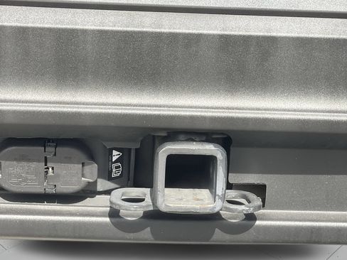 Certified 2025 Ford Explorer ST AWD/4WD image 11