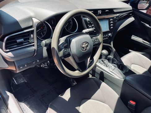 Used 2019 Toyota Camry LE image 8