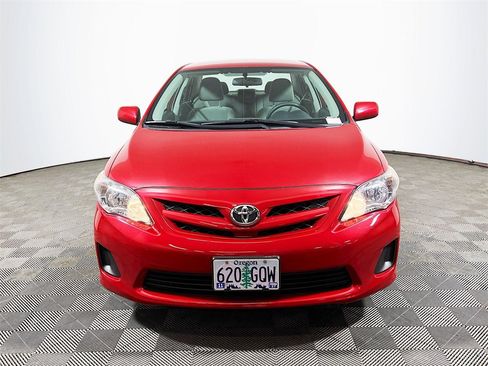 Used 2011 Toyota Corolla LE image 3