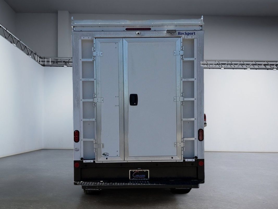 Used 2024 Ford Transit 350 RWD image 5