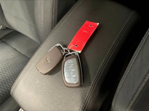 Used 2019 Hyundai Tucson Night image 31