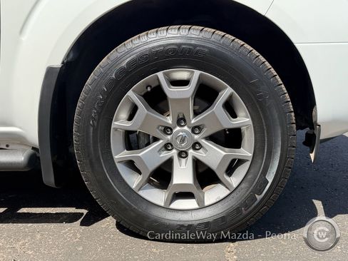 Used 2020 Nissan Frontier SV RWD image 6