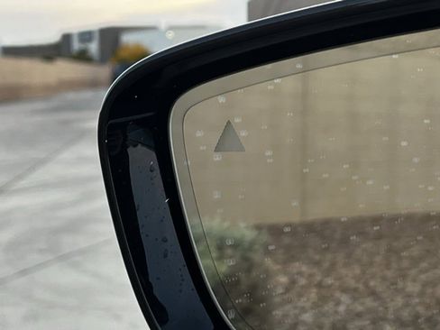 Used 2023 BMW i4 eDrive40 w/ Premium Package image 17