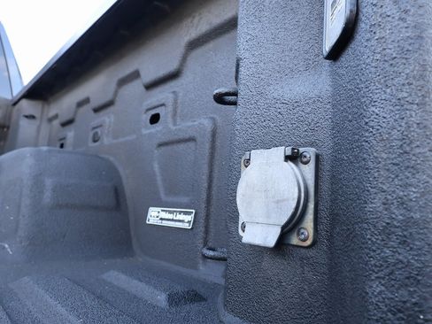 Used 2021 Chevrolet Silverado 1500 Custom image 27