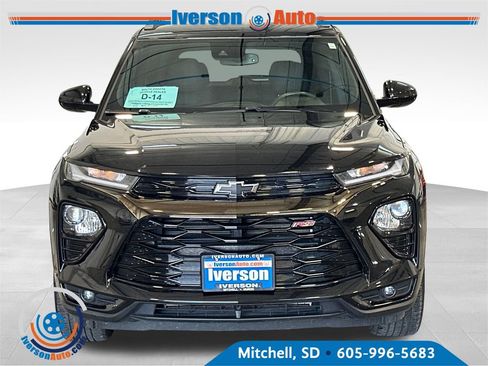 Used 2023 Chevrolet TrailBlazer RS w/ Convenience Package AWD/4WD image 3