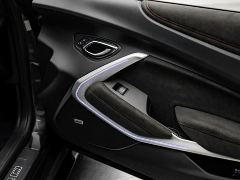 Used 2018 Chevrolet Camaro ZL1 RWD image 75