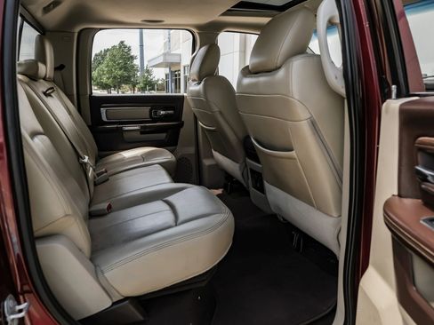 Used 2018 RAM 2500 Laramie w/ Convenience Group AWD/4WD image 40