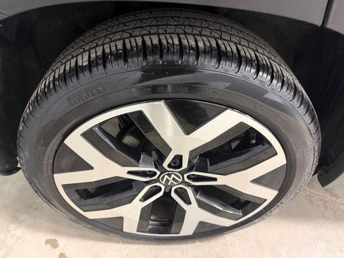 Certified 2023 Volkswagen Taos SEL AWD/4WD image 13