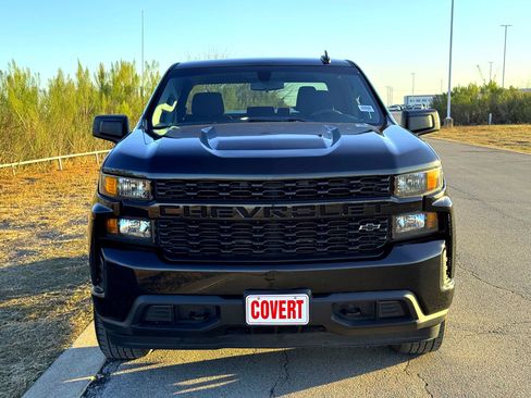 Used 2021 Chevrolet Silverado 1500 Custom image 3