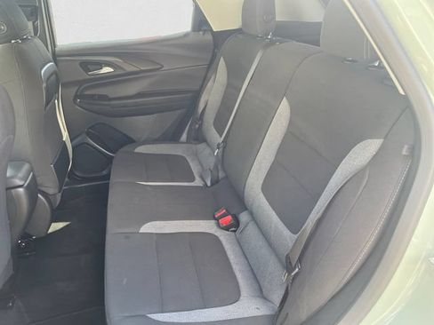 Used 2025 Chevrolet TrailBlazer LT AWD/4WD image 13