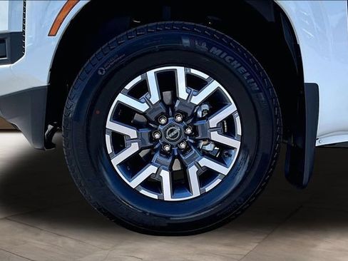 New 2026 Nissan Frontier SV w/ Tow Package RWD image 12