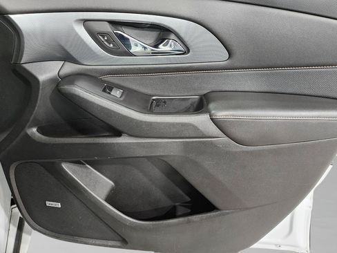 Used 2018 Chevrolet Traverse Premier AWD/4WD image 25