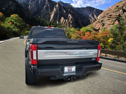 Used 2022 Ford F350 Platinum AWD/4WD image 4