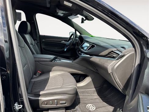 Used 2023 Buick Enclave Avenir w/ Avenir Technology Package image 15