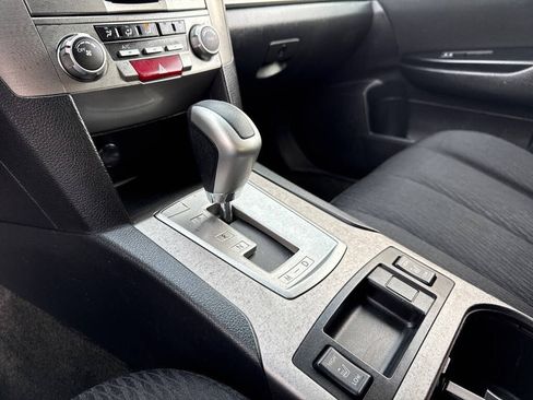 Used 2012 Subaru Outback 2.5i Premium w/ All-Weather Pkg image 26