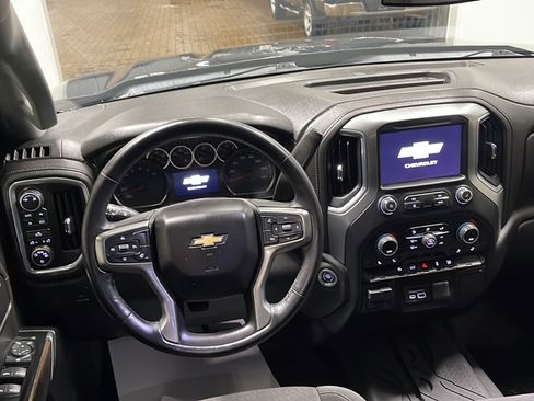 Used 2019 Chevrolet Silverado 1500 LT w/ All-Star Edition AWD/4WD image 3
