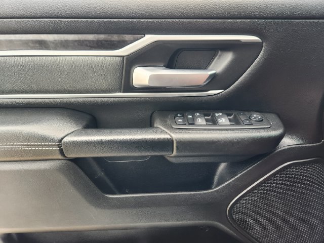 Used 2022 RAM 1500 Lone Star w/ Night Edition RWD image 23