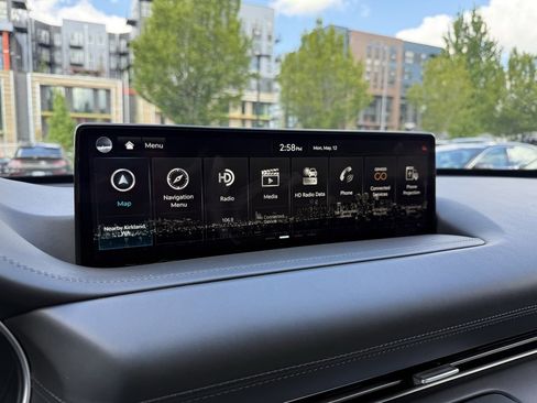 Used 2024 Genesis GV80 3.5T w/ Advanced Package image 33