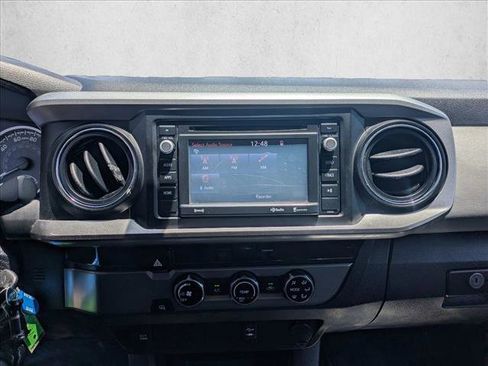 Used 2017 Toyota Tacoma SR5 w/ Tow Package RWD image 14