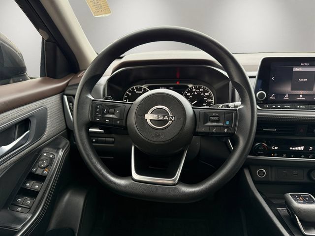 Used 2023 Nissan Rogue SV FWD image 10