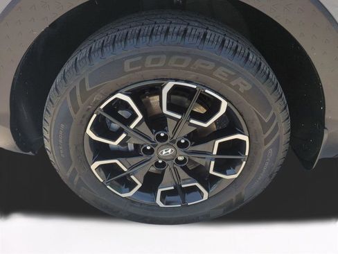 Used 2023 Hyundai Santa Cruz SEL Premium AWD/4WD image 11