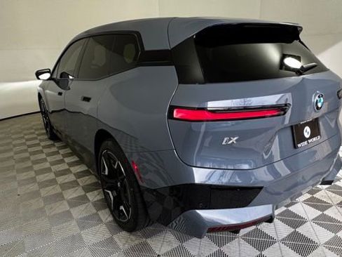 Used 2023 BMW iX xDrive50 w/ Sport Package image 5