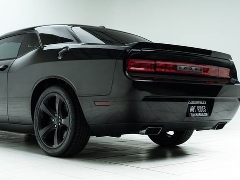 Used 2012 Dodge Challenger R/T image 20
