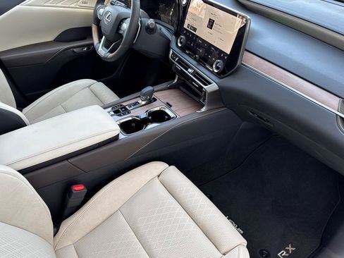 Certified 2026 Lexus RX 450h AWD w/ Convenience Package image 19