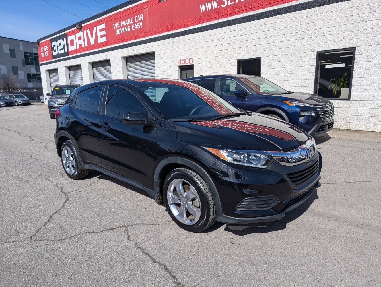 Used 2022 Honda HR-V LX image 4