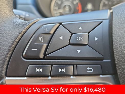 Used 2025 Nissan Versa SV FWD image 30