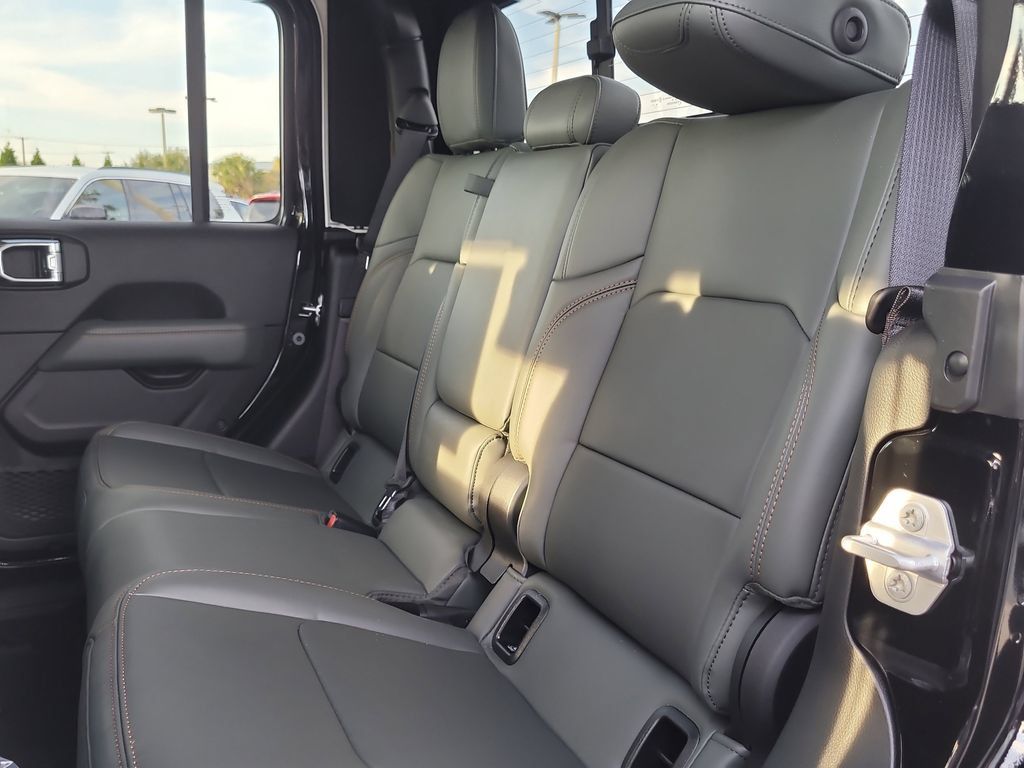 New 2026 Jeep Gladiator Mojave AWD/4WD image 13