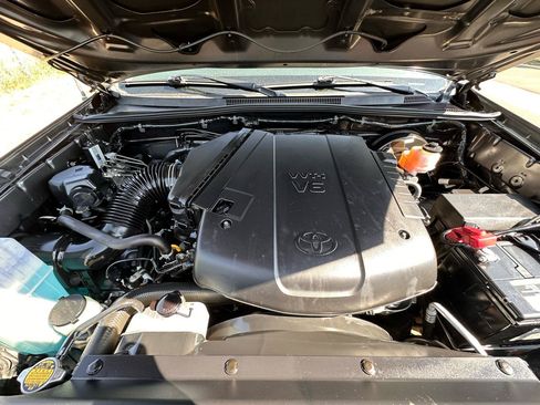 Used 2015 Toyota Tacoma 4x4 Double Cab image 24