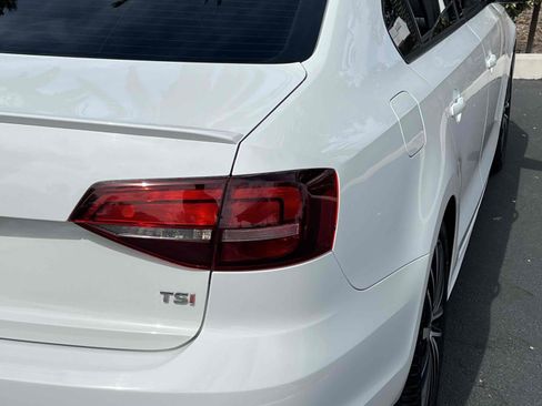 Used 2016 Volkswagen Jetta Sport w/ Lighting Package image 36